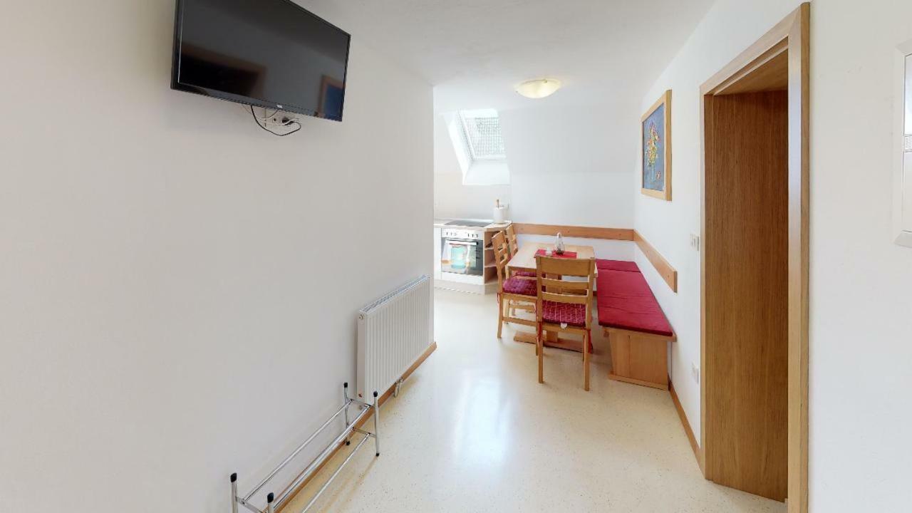 Apartmaji Pri Marodnu 보히니 외부 사진